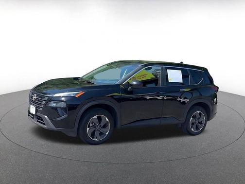 Super Black 2025 Nissan Rogue SV