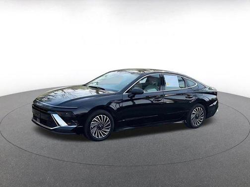 2025 Hyundai SONATA Hybrid SE