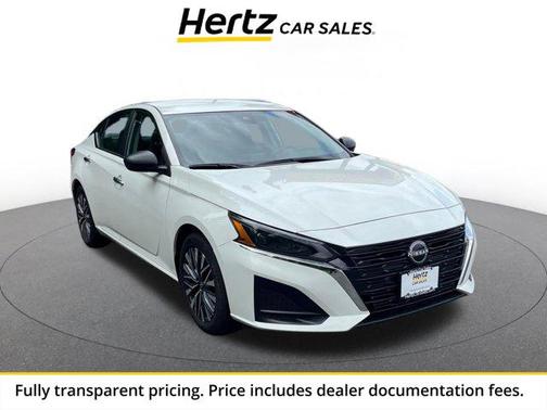 Glacier White 2025 Nissan Altima SV FWD