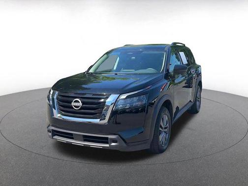 Super Black 2025 Nissan Pathfinder SV FWD