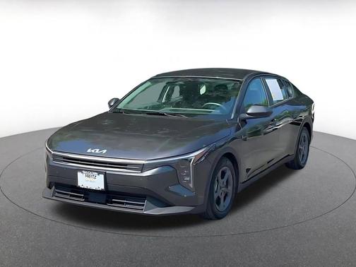 Interstellar Gray 2025 Kia K4 LXS