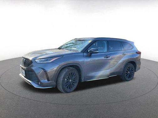 2025 Toyota Highlander XSE