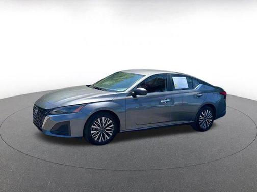 Gun Metallic 2025 Nissan Altima SV FWD