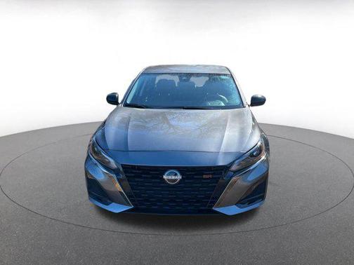 2025 Nissan Altima SR FWD