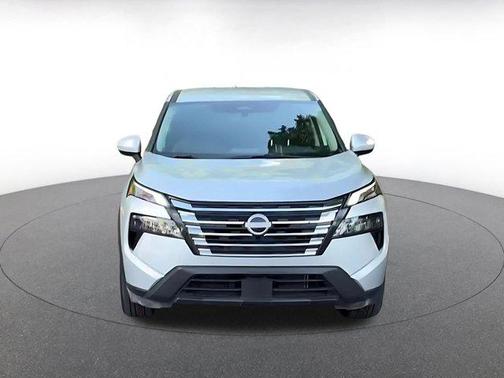 Brilliant Silver Metallic 2025 Nissan Rogue SV