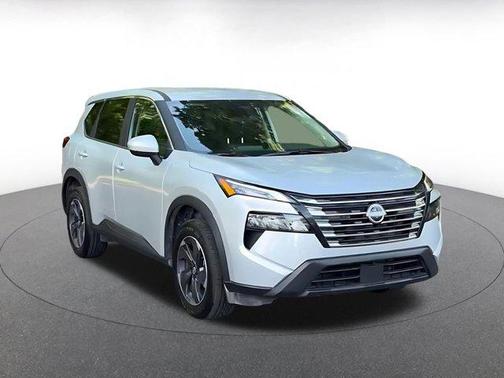 Brilliant Silver Metallic 2025 Nissan Rogue SV