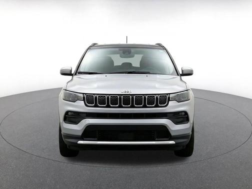 Silver Zynith Metallic Clearcoat 2025 Jeep Compass Limited