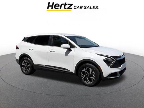 Glacial White Pearl 2025 Kia Sportage LX