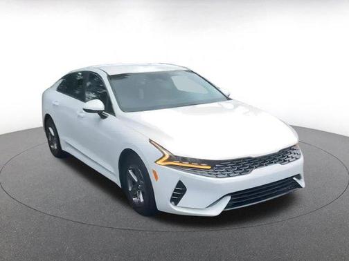 2023 Kia K5 LXS