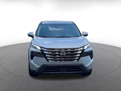 Brilliant Silver Metallic 2025 Nissan Rogue SV