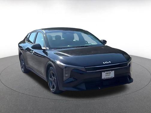 Aurora Black Pearl 2025 Kia K4 LXS