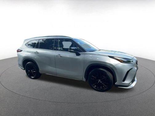 2024 Toyota Highlander XSE