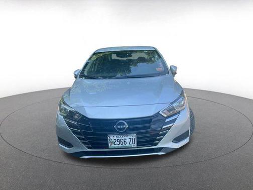 2023 Nissan Versa 1.6 SV