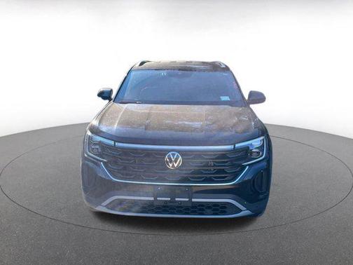 2025 Volkswagen Atlas Cross Sport 2.0T SE w/Technology 4MOTION