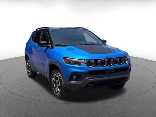 Hydro Blue Pearlcoat 2025 Jeep Compass Trailhawk