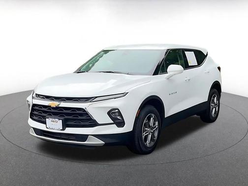 Summit White 2025 Chevrolet Blazer 2LT