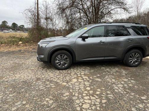 2025 Nissan Pathfinder SV 4WD