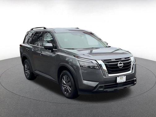 2025 Nissan Pathfinder SV 4WD