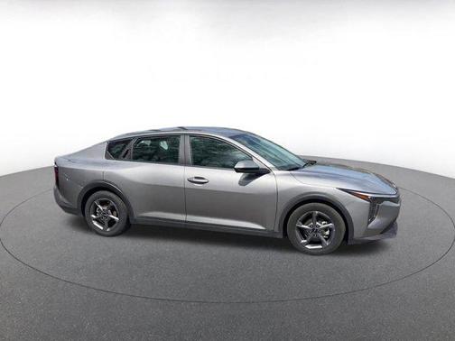 Steel Gray 2025 Kia K4 LXS