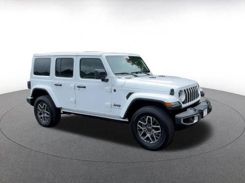 2025 Jeep Wrangler 4-Door Sahara 4x4