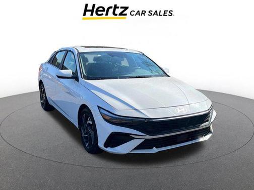 2025 Hyundai ELANTRA SEL