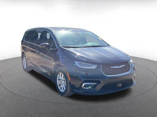 2025 Chrysler Pacifica L