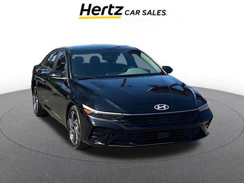 2025 Hyundai ELANTRA SEL