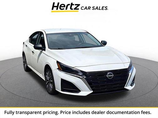 Glacier White 2025 Nissan Altima SV FWD