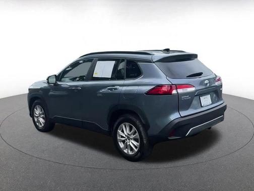 2025 Toyota Corolla Cross LE