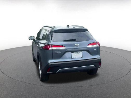 2025 Toyota Corolla Cross LE