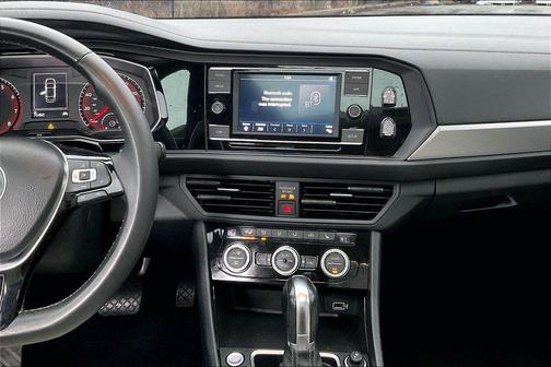 2019 Volkswagen Jetta R-Line