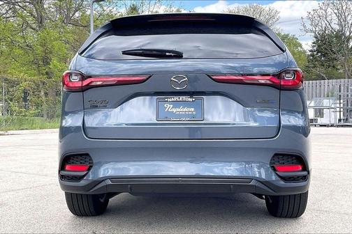 Polymetal Gray Metallic 2026 Mazda CX-70 SC