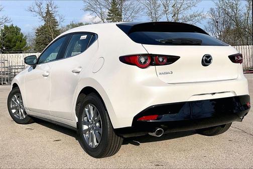 Snowflake White Pearl 2026 Mazda Mazda3 2.5 S