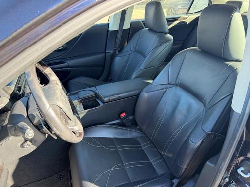 2019 Lexus ES 300h 300h Luxury