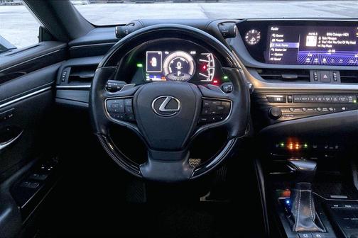 2019 Lexus ES 300h 300h Luxury
