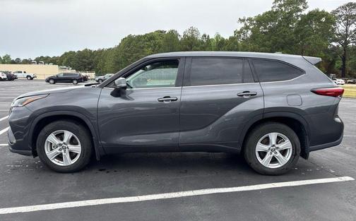 Magnetic Gray Metallic 2021 Toyota Highlander L