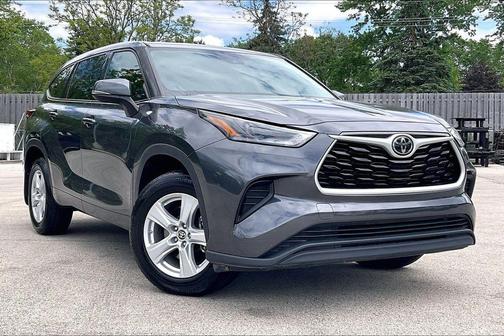 Magnetic Gray Metallic 2021 Toyota Highlander L