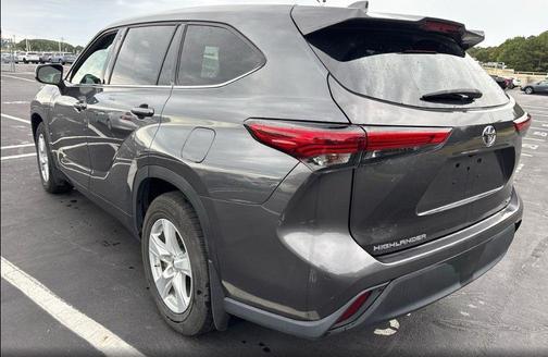 Magnetic Gray Metallic 2021 Toyota Highlander L