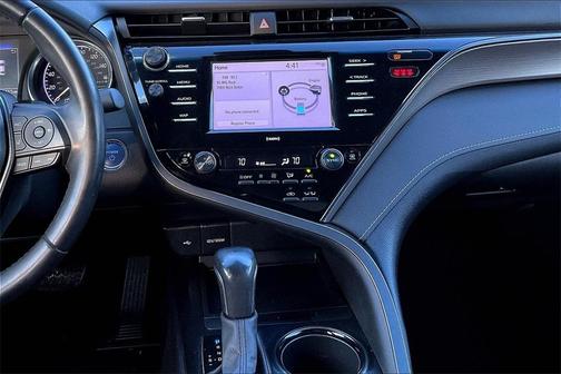 2020 Toyota Camry Hybrid SE