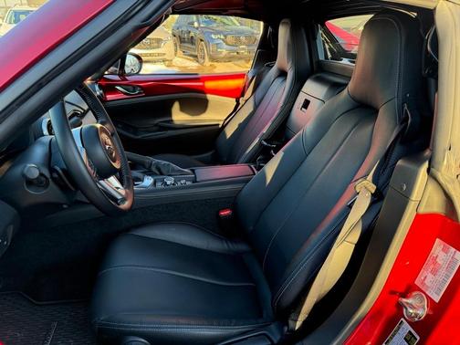 2024 Mazda MX-5 Miata RF Grand Touring