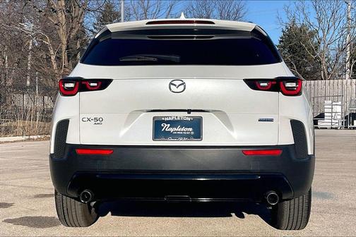 2025 Mazda CX-50 Premium