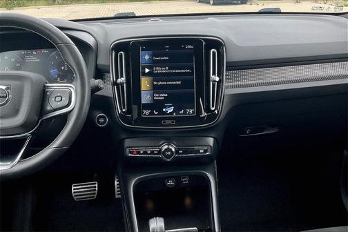 2021 Volvo XC40 R-Design