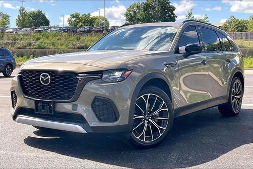 Zircon Sand Metallic 2025 Mazda CX-70 Premium