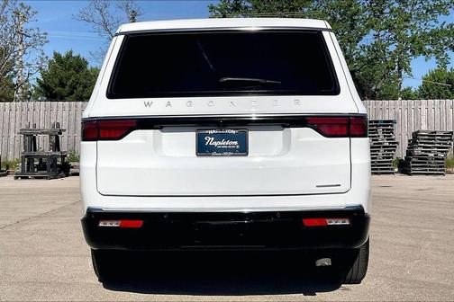Bright White Clearcoat 2024 Jeep Wagoneer Series II