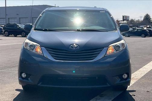 2014 Toyota Sienna XLE