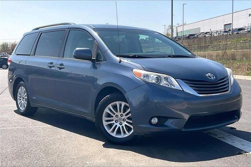 2014 Toyota Sienna XLE