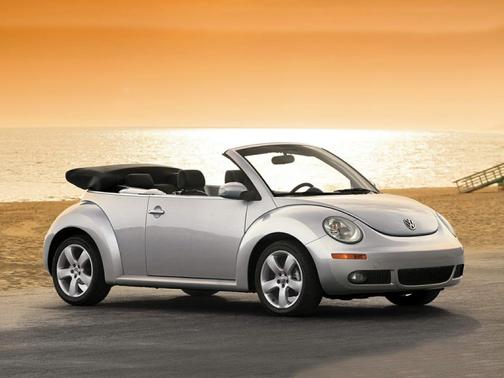 2008 Volkswagen New Beetle SE