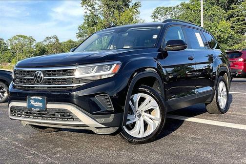 Deep Black Pearl Effect 2022 Volkswagen Atlas 3.6L V6 SE w/Technology