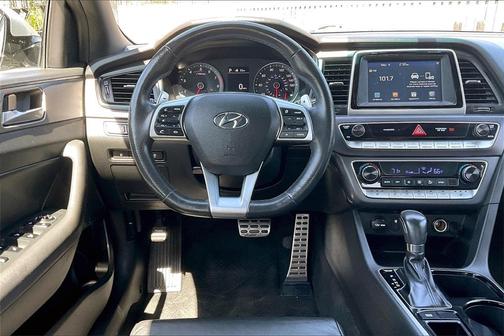 2019 Hyundai SONATA Sport