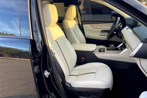 2024 Mazda CX-90 PHEV Premium Plus